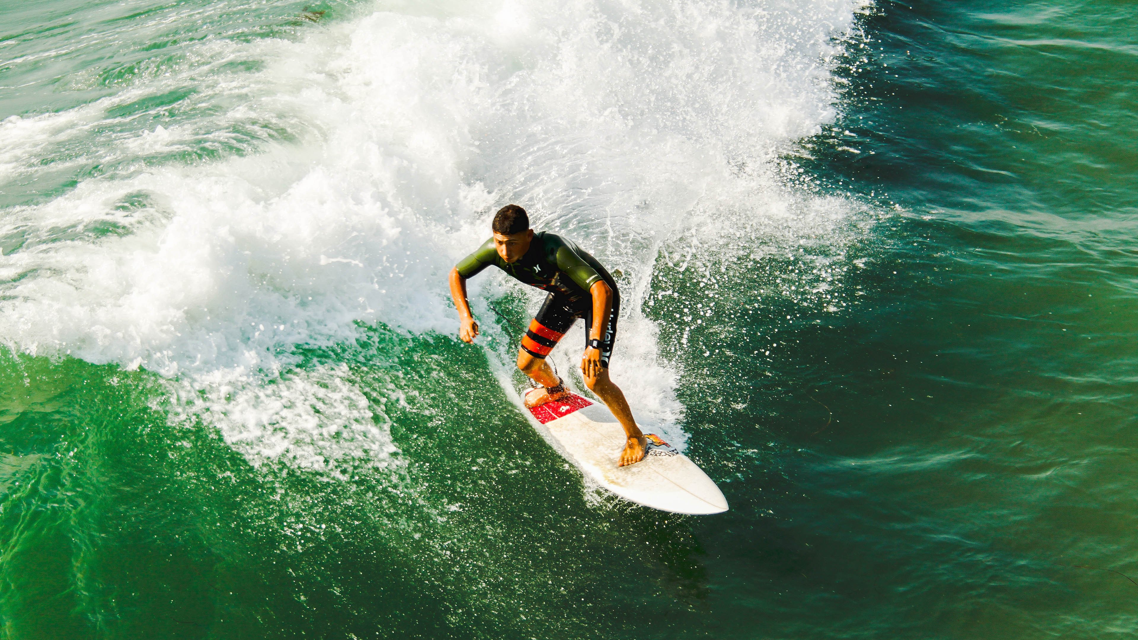 里根·史密斯200米仰泳决赛精彩亮相,美国游泳名将史密斯